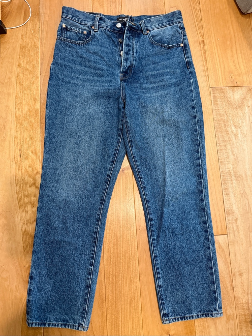 NEON BLONDE Siren Mom Fit Women’s Straight Jeans in Mid Blue Wash